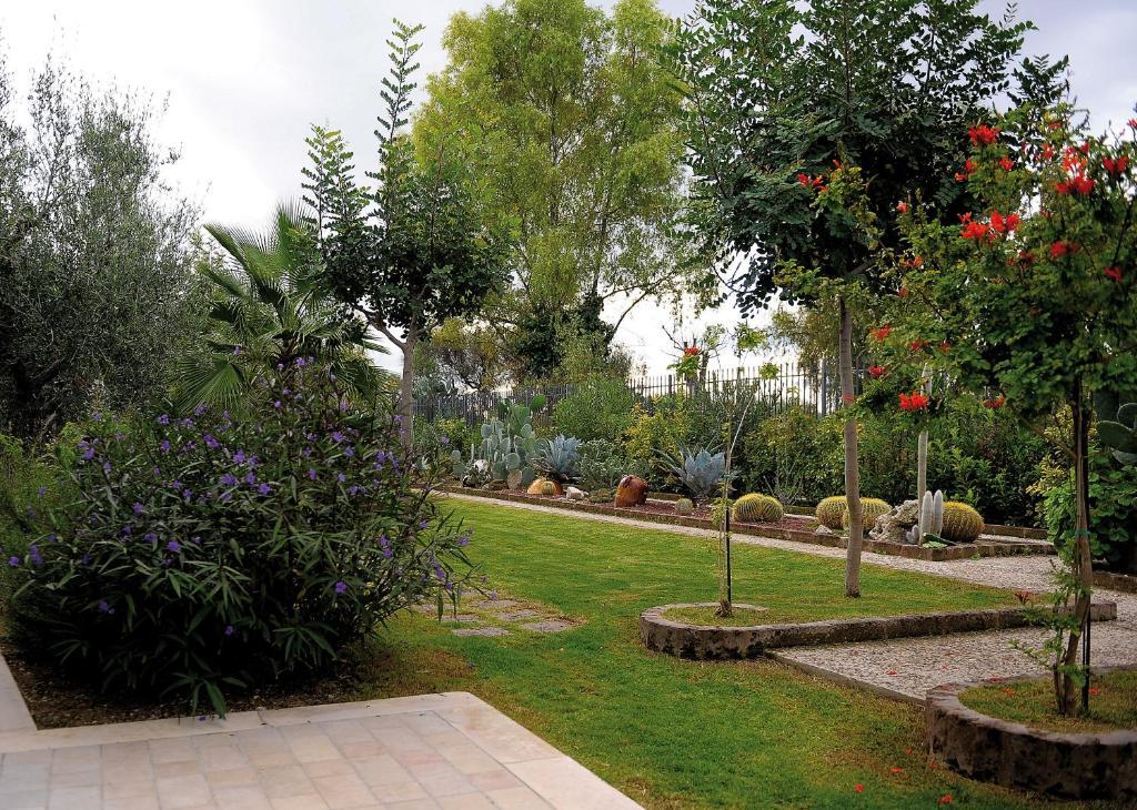 Il Giardino Del Te Barletta Exterior foto